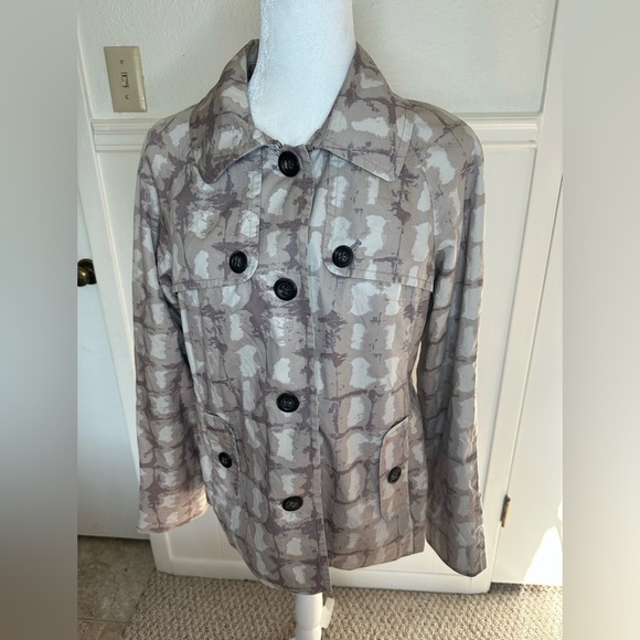 Banana Republic Jackets & Blazers - Banana Republic Size M multi square pattern outdoor wind breaker jacket